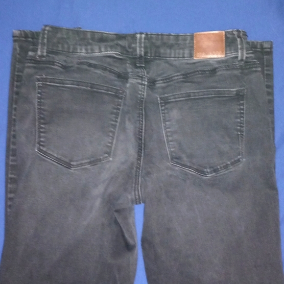 Maurices Ripped Jeans - Picture 4 of 5